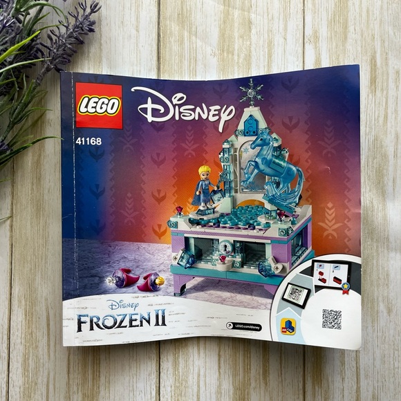 LEGO Disney Frozen 2 Elsa’s Jewelry Box Creation 300pcs 41168 - Picture 3 of 4